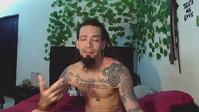 caribbeanlover1 online show from November 7, 2025, 12:16 pm