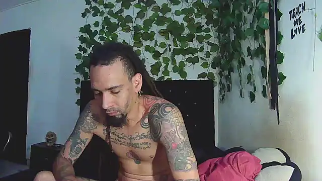 Snapshot of caribbeanlover1 chatting on March 18, 2026, 12:08 pm caribbeanlover1 online show from March 18, 2026, 12:08 pm