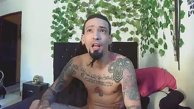 Snapshot of caribbeanlover1 chatting on March 26, 2026, 12:33 pm caribbeanlover1 online show from March 26, 2026, 12:33 pm