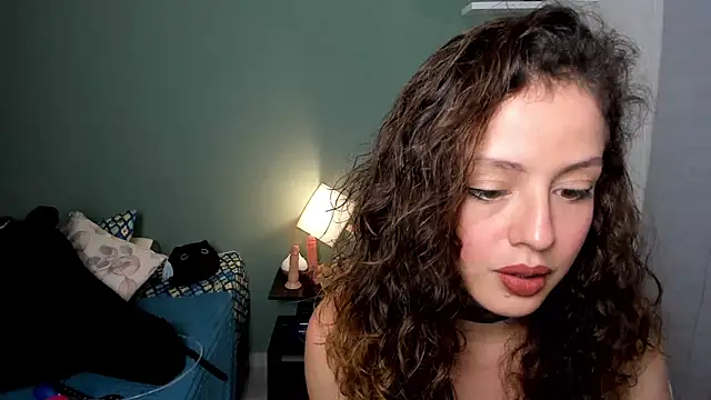 Cassandra Caiin online show from December 13, 2024, 9:09 pm