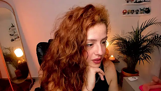 Cassandra Caiin online show from February 11, 2025, 4:01 am