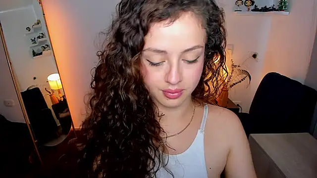 Cassandra Caiin online show from March 15, 2026, 10:05 pm