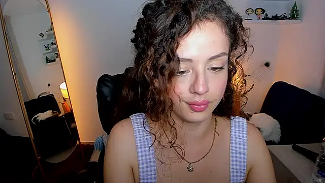 Cassandra Caiin online show from March 17, 2026, 1:21 am