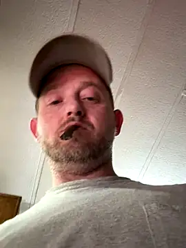 smokeymt420 online show from December 15, 2025, 7:01 am