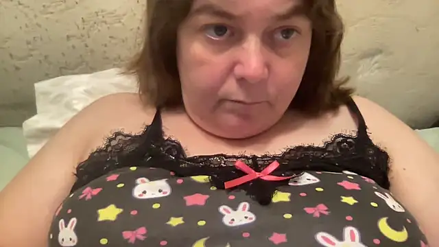 ParisNova online show from October 5, 2025, 11:02 pm