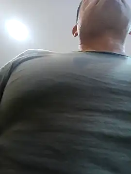 chicoguapo8 online show from February 8, 2026, 12:03 am