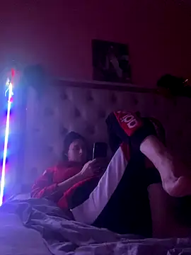 Flossy Vettie online show from November 28, 2025, 5:15 pm