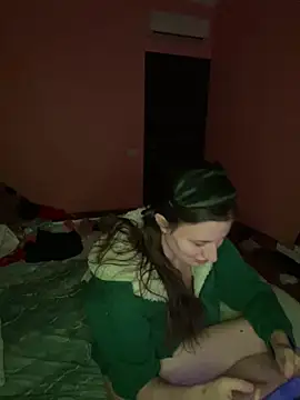 Snapshot of Flossy_Vettie chatting on April 1, 2026, 1:17 am Flossy Vettie online show from April 1, 2026, 1:17 am