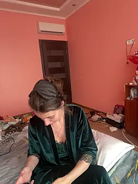 Snapshot of Flossy_Vettie chatting on April 7, 2026, 2:28 pm Flossy Vettie online show from April 7, 2026, 2:28 pm