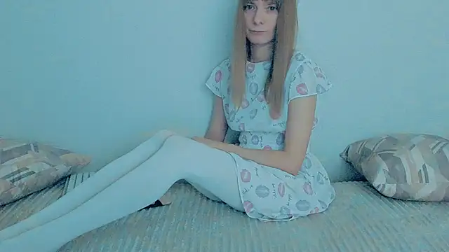 YourCaramel online show from November 4, 2025, 3:38 am