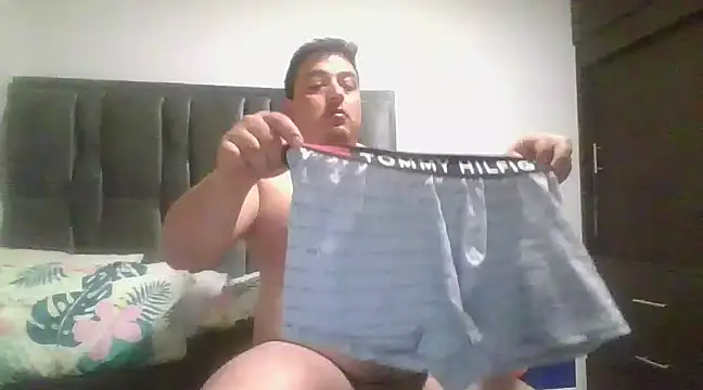 Snapshot of antonycruz chatting on January 29, 2025, 3:54 am antonycruz online show from January 29, 2025, 3:54 am