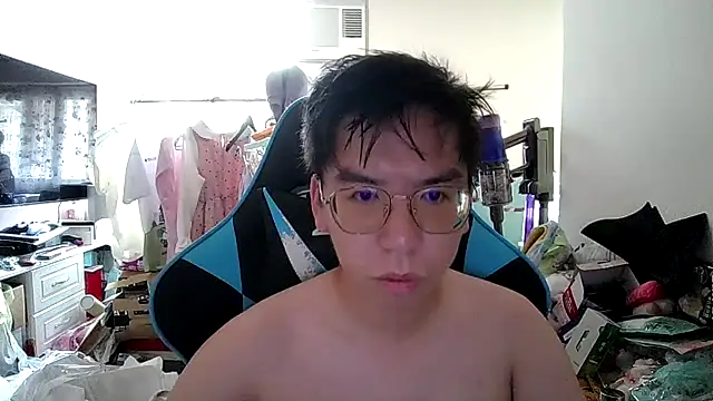 Snapshot of charlie_xdd chatting on April 25, 2026, 7:00 am charlie xdd online show from April 25, 2026, 7:00 am