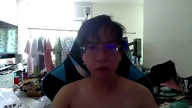 Snapshot of charlie_xdd chatting on May 31, 2026, 6:53 am charlie xdd online show from May 31, 2026, 6:53 am