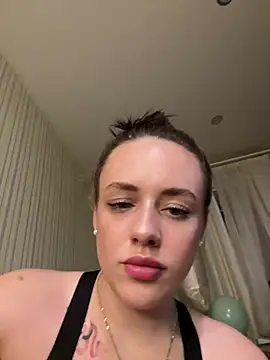 Lisaaan online show from January 9, 2025, 3:12 pm