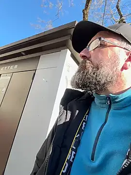 Snapshot of jim470 chatting on February 1, 2025, 2:34 pm jim470 online show from February 1, 2025, 2:34 pm