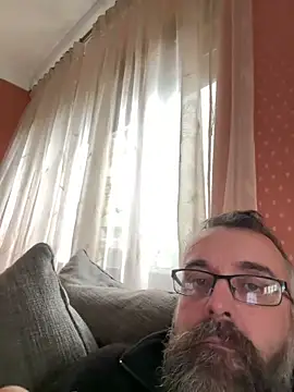 Snapshot of jim470 chatting on March 14, 2025, 4:30 pm jim470 online show from March 14, 2025, 4:30 pm