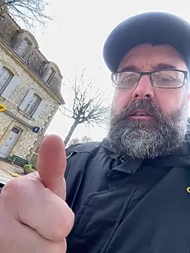 Snapshot of jim470 chatting on March 16, 2025, 9:38 am jim470 online show from March 16, 2025, 9:38 am