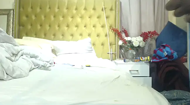 xXXSexyamazon online show from February 17, 2025, 7:53 pm