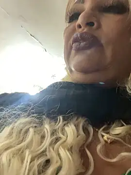 scarlett sexx69 online show from November 3, 2025, 11:33 am