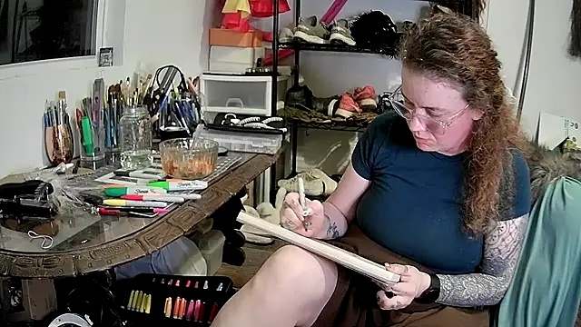 Rosalyn rowdy online show from March 11, 2026, 5:02 am