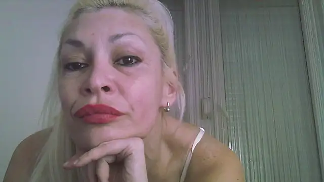 EvaaMina online show from February 3, 2025, 6:17 pm