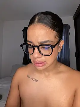 trianawhite online show from December 4, 2025, 3:10 pm