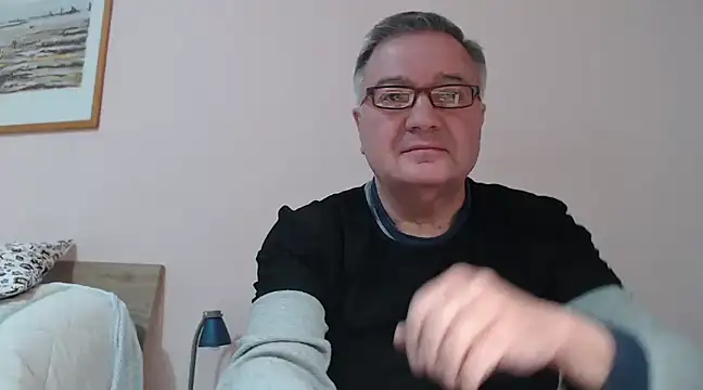 Snapshot of YOU6me chatting on February 1, 2025, 4:54 pm YOU6me online show from February 1, 2025, 4:54 pm