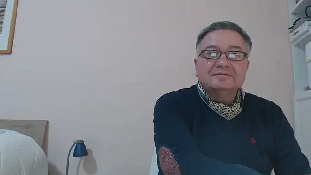 Snapshot of YOU6me chatting on February 13, 2025, 6:16 pm YOU6me online show from February 13, 2025, 6:16 pm