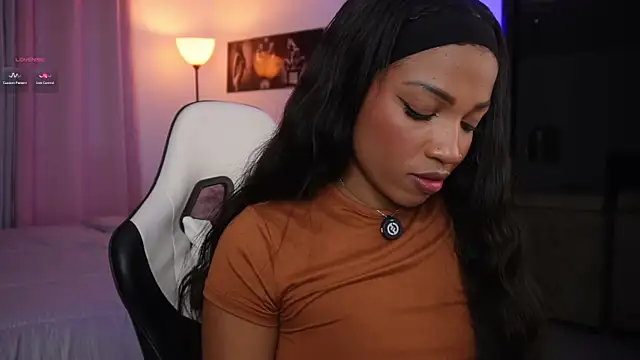 eimi space online show from November 24, 2025, 2:33 am