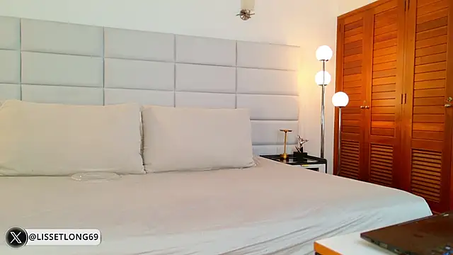 Snapshot of lissetlong69 chatting on February 24, 2026, 11:47 pm lissetlong69 online show from February 24, 2026, 11:47 pm