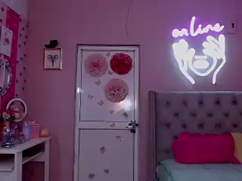 Snapshot of alexa_rodriicum chatting on February 5, 2026, 5:50 pm alexa rodriicum online show from February 5, 2026, 5:50 pm