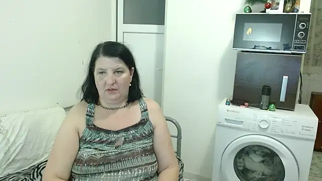 Snapshot of RidemerafSuzana chatting on February 25, 2025, 5:25 pm RidemerafSuzana online show from February 25, 2025, 5:25 pm