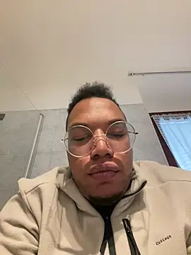 Snapshot of iamrafaelhot chatting on December 10, 2024, 12:05 pm iamrafaelhot online show from December 10, 2024, 12:05 pm