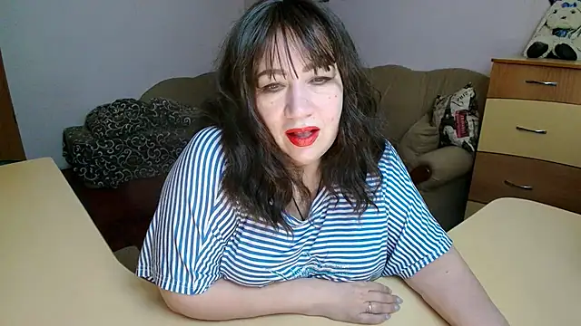 Lucretia Goldi  online show from February 25, 2026, 10:52 pm