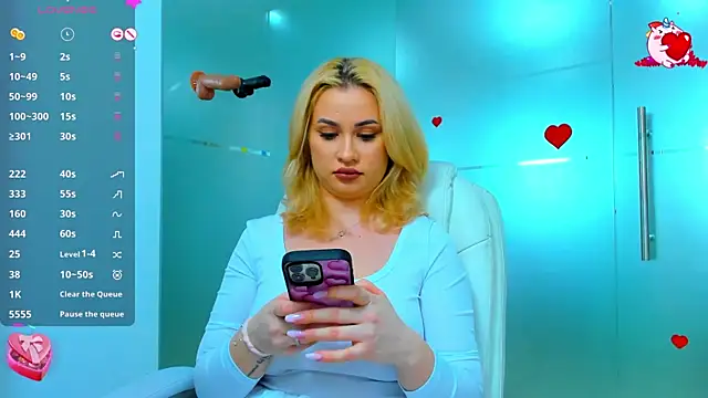 sassy madeline online show from February 17, 2025, 7:31 pm