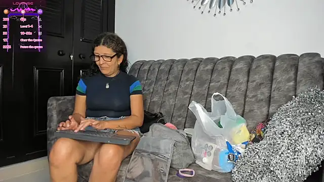 Keyla Milf online show from October 1, 2025, 2:50 am