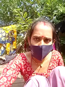 Mohni Das online show from November 18, 2025, 4:28 am