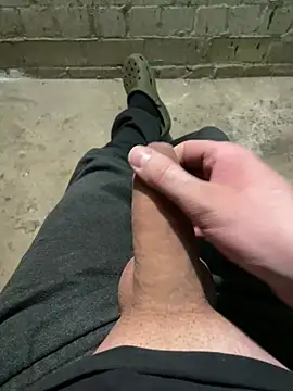 alonglongdidong online show from April 10, 2026, 6:23 pm