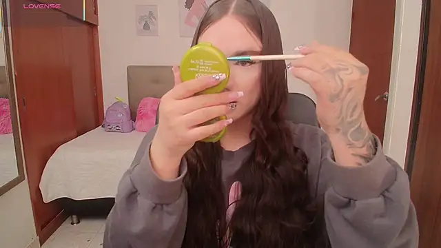 Snapshot of Miley_Baker chatting on February 7, 2026, 1:37 pm Miley Baker online show from February 7, 2026, 1:37 pm