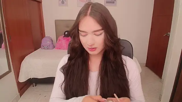 Snapshot of Miley_Baker chatting on March 3, 2026, 3:07 pm Miley Baker online show from March 3, 2026, 3:07 pm