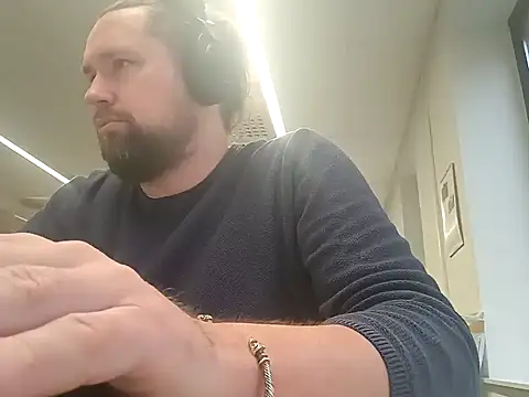 Snapshot of Tj1sen chatting on January 16, 2025, 1:58 pm Tj1sen online show from January 16, 2025, 1:58 pm