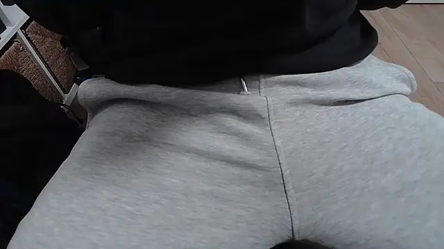 Snapshot of Sissy_Tim chatting on January 27, 2025, 8:07 am Sissy Tim online show from January 27, 2025, 8:07 am