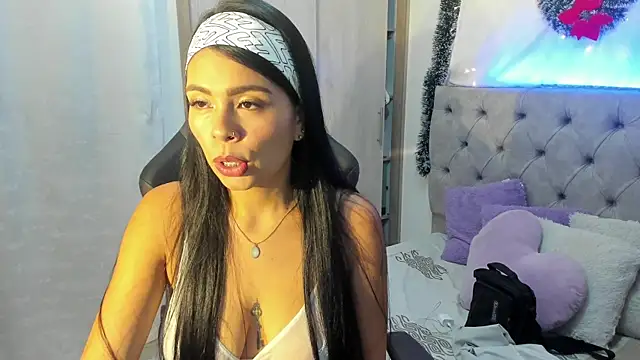 perfectmatch  online show from December 2, 2024, 10:34 pm