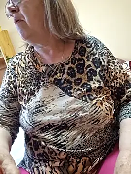 Margaret-milf online show from May 2, 2026, 5:29 pm