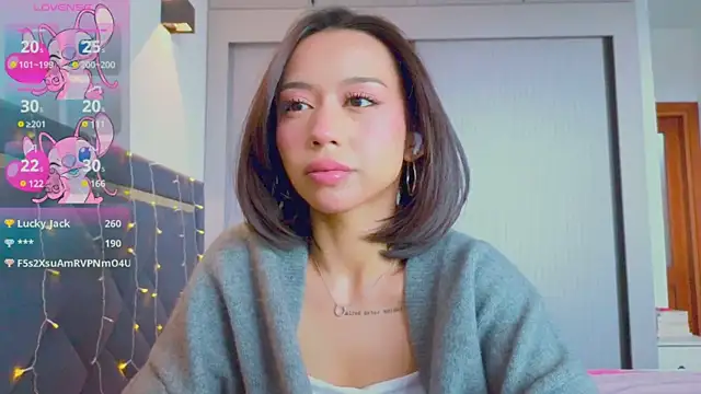 Mia Tin online show from March 3, 2025, 6:48 am