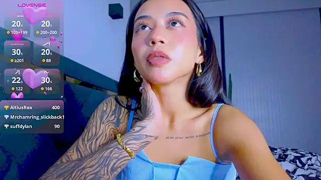 Mia Tin online show from September 20, 2025, 1:12 pm