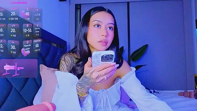 Mia Tin online show from February 27, 2026, 6:52 pm