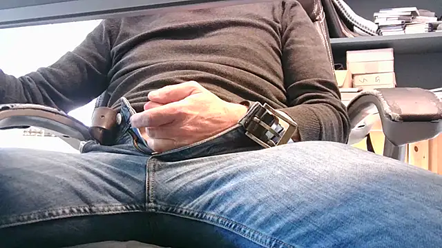 Snapshot of keks788 chatting on February 4, 2026, 10:43 am keks788 online show from February 4, 2026, 10:43 am