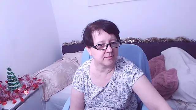 ChristaRose online show from December 13, 2025, 8:04 pm