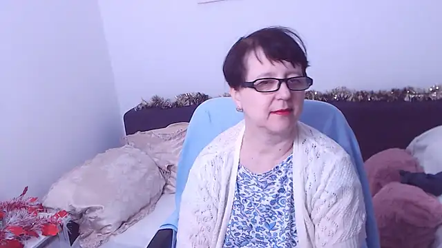 ChristaRose online show from December 15, 2025, 2:16 am